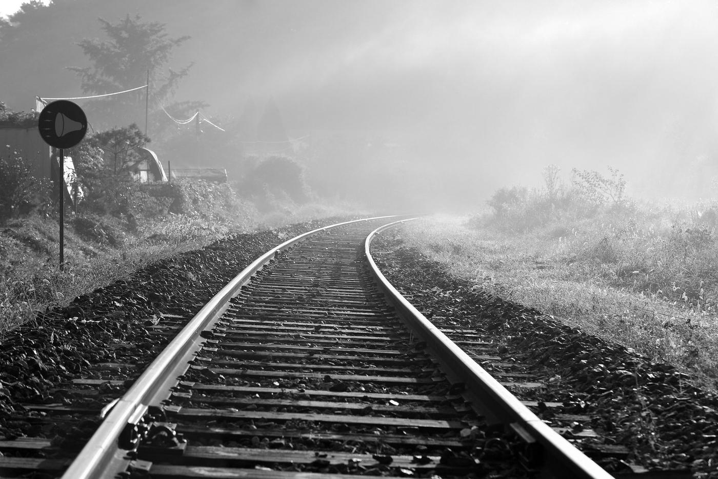 Linha de trem da serra, no caminho de Morretes a Paranaguá